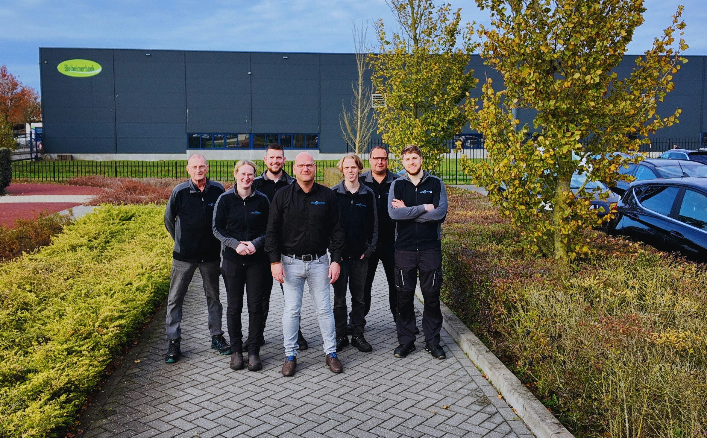 team-your-cnc-solutions team-your-cnc-solutions